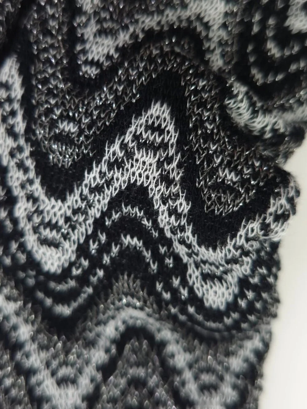 Missoni Women's Black & Silver Chevron Wave Calze-Lunghe Knee High Long Socks